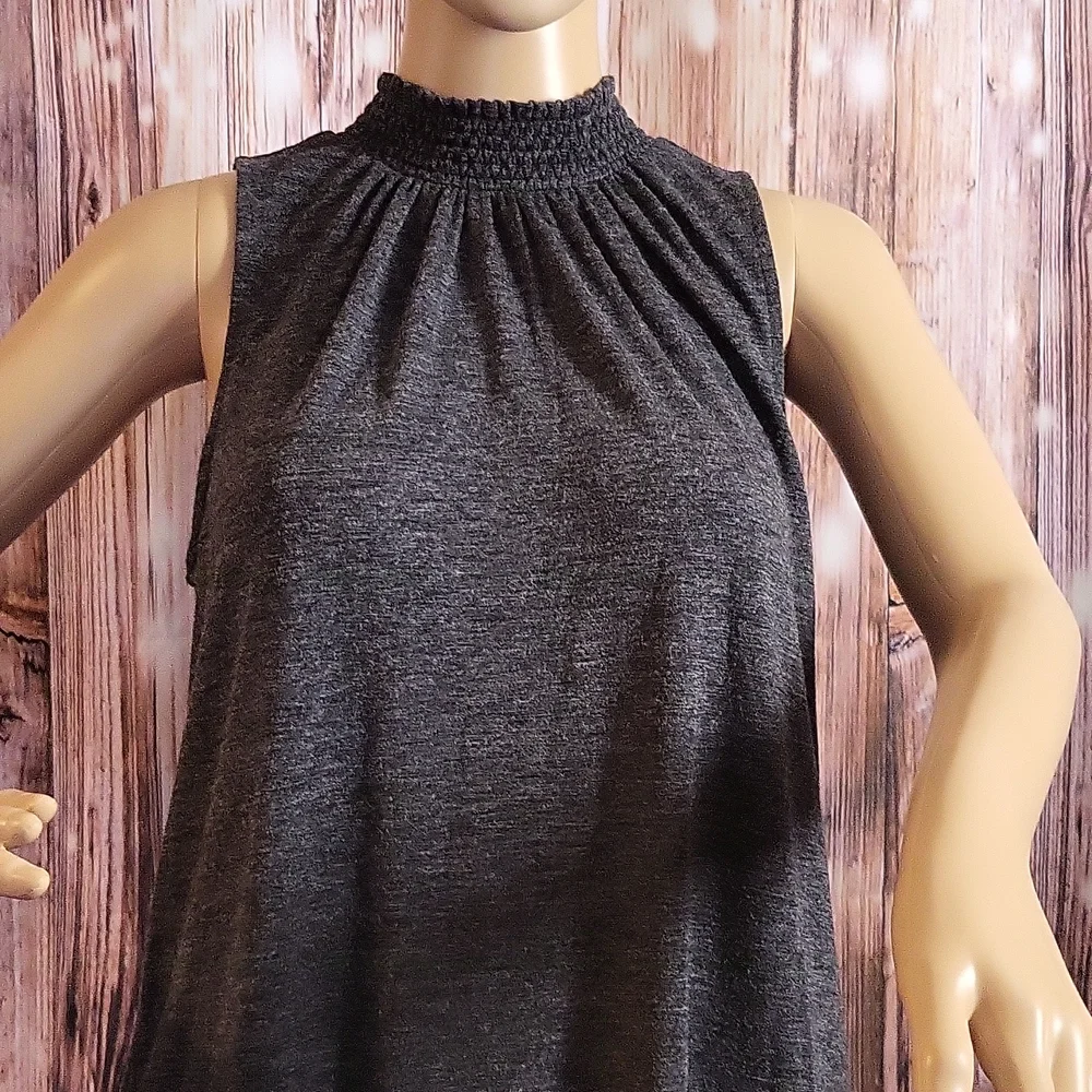 Loft Women's Sleeveless Turtleneck Blouse Size SP - Picture 3 of 10